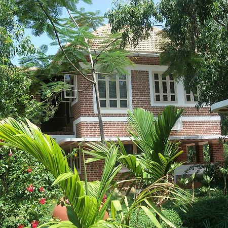 Inn Pondiville Forest Retreat Pondicherry Eksteriør bilde