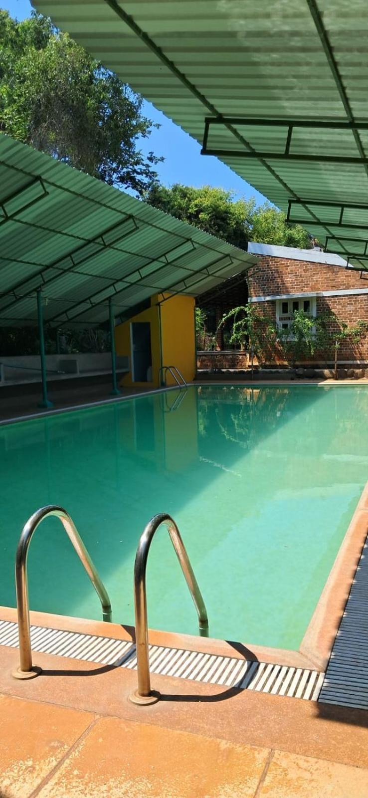 Inn Pondiville Forest Retreat Pondicherry Eksteriør bilde