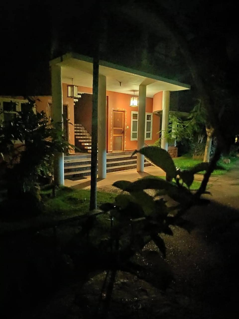 Inn Pondiville Forest Retreat Pondicherry Eksteriør bilde