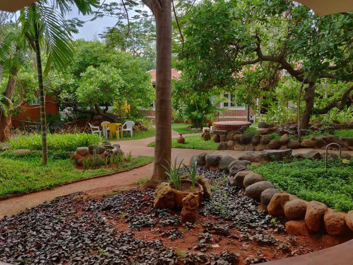 Inn Pondiville Forest Retreat Pondicherry Eksteriør bilde